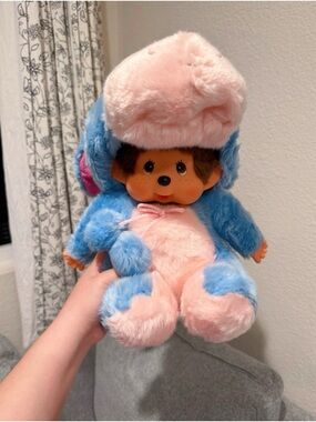 Large Monchhichi plush in Eeroye costume